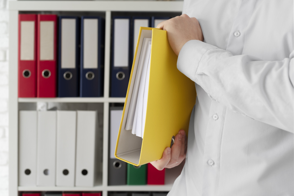 ring-binder-used-stored-documents.jpg